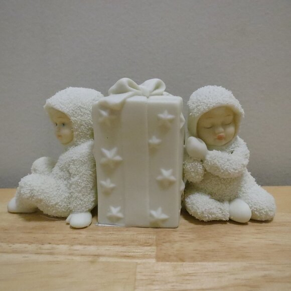 Department 56 Other - Vintage Department 56 Snowbabies "Waiting for Christmas" Ornament  #6807-1